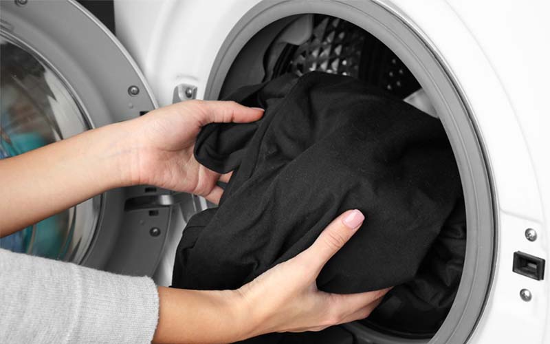 hướng dẫn cách giặt quần áo thể thao đúng cách